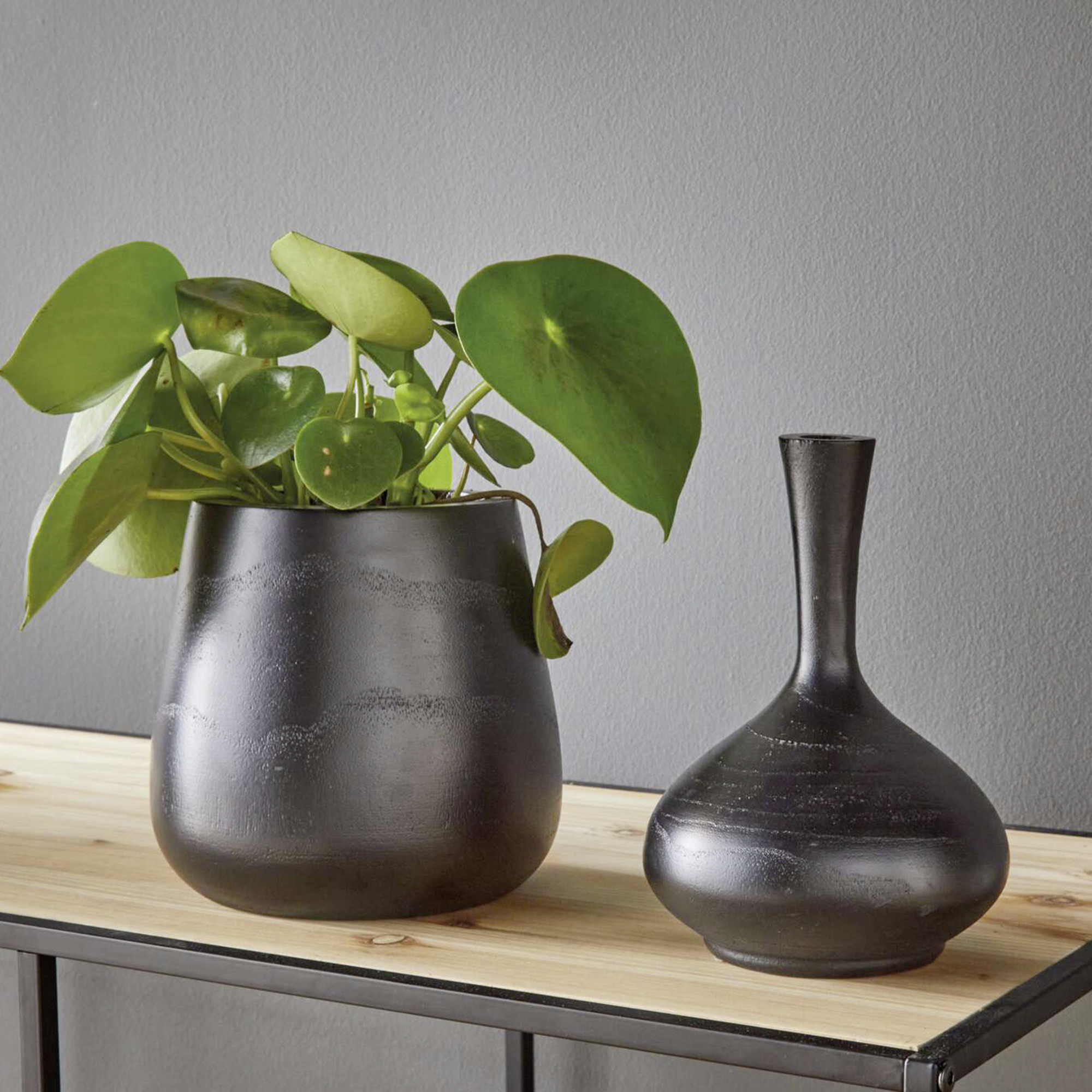 Dekovase "Black" im Frank Flechtwaren Online Shop für Wohnzimmer kaufen Dekovase "Black" im Frank Flechtwaren Online Shop für Wohnzimmer kaufen