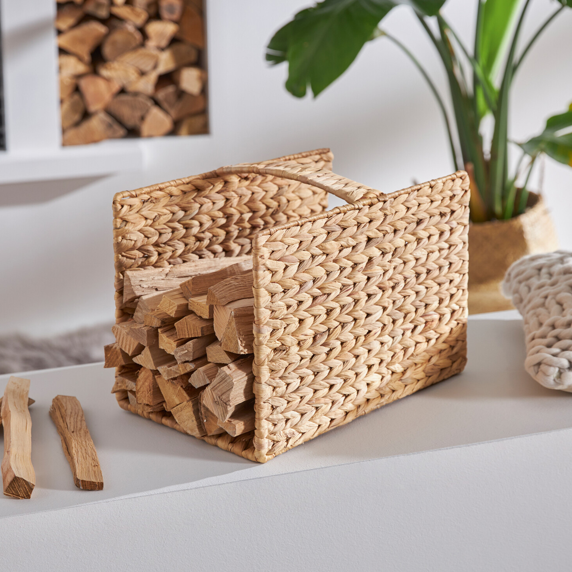 Kaminholzkorb "Wasserhyazinthe"  im Frank Flechtwaren Online Shop kaufen